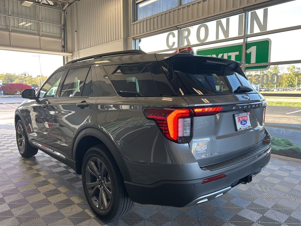 New 2025 Ford Explorer Active SUV