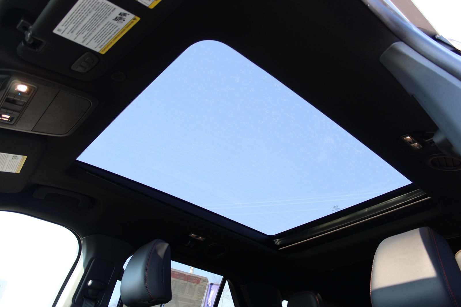 2026 Ford Explorer ST - Photo 23