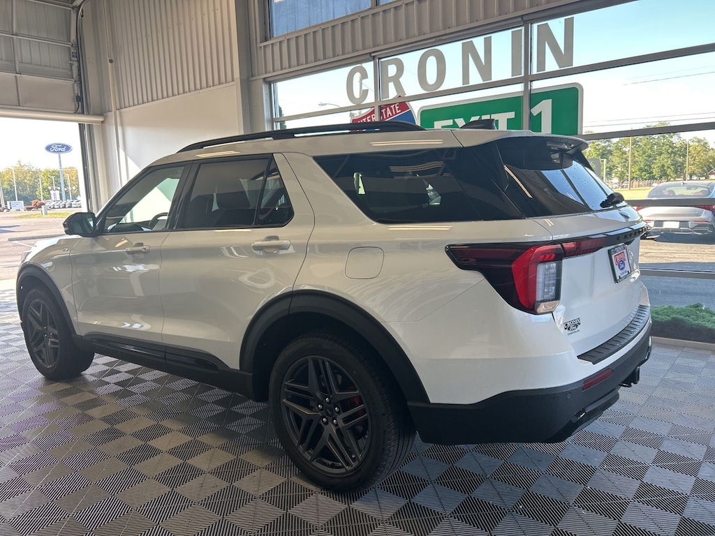 New 2025 Ford Explorer ST-Line SUV