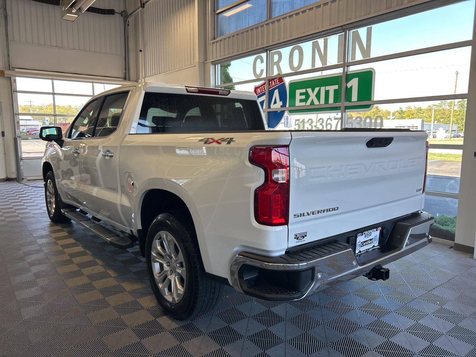 2022 Chevrolet Silverado 1500 LTZ photo 4