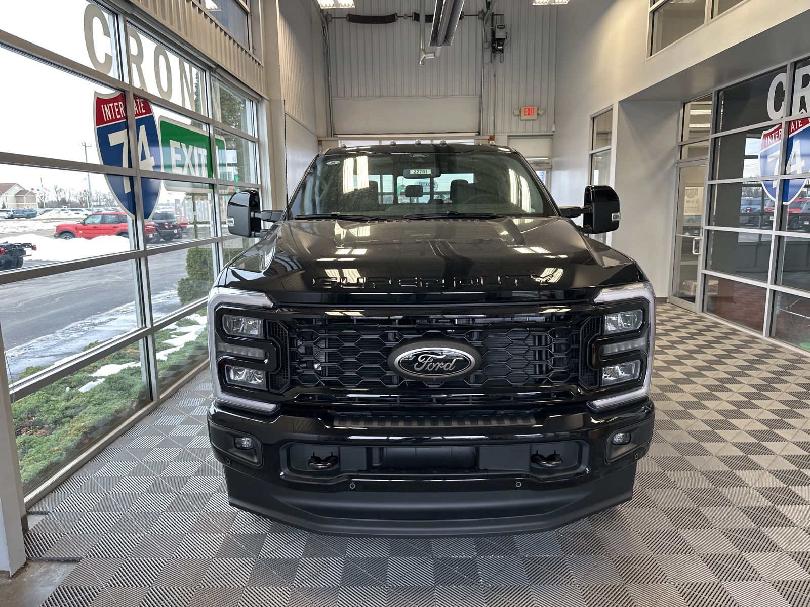 2025 Ford F-250 Lariat photo 2