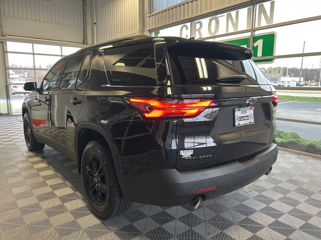 Certified 2022 Chevrolet Traverse LT Cloth SUV