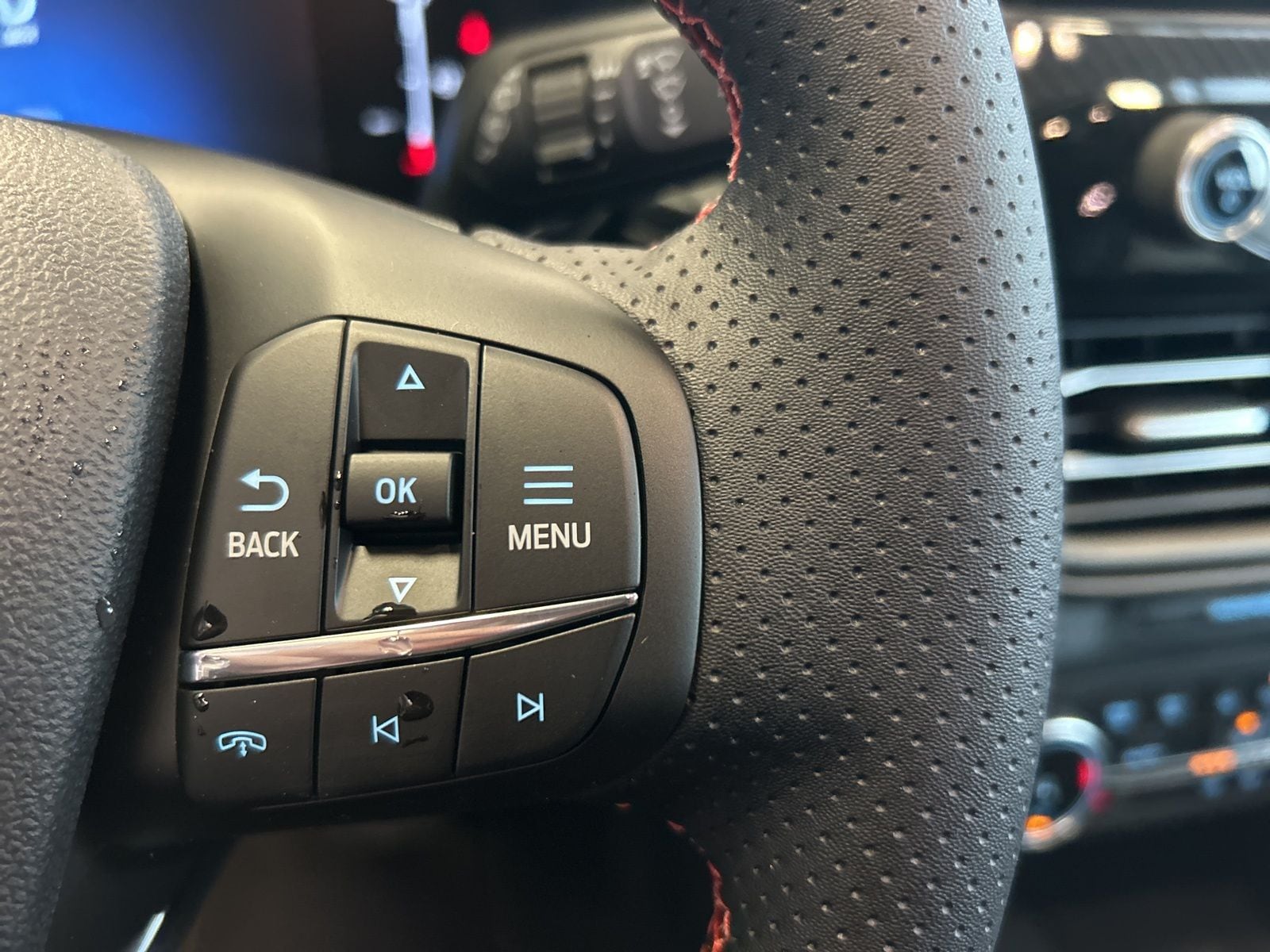 2026 Ford Escape ST-Line - Photo 19