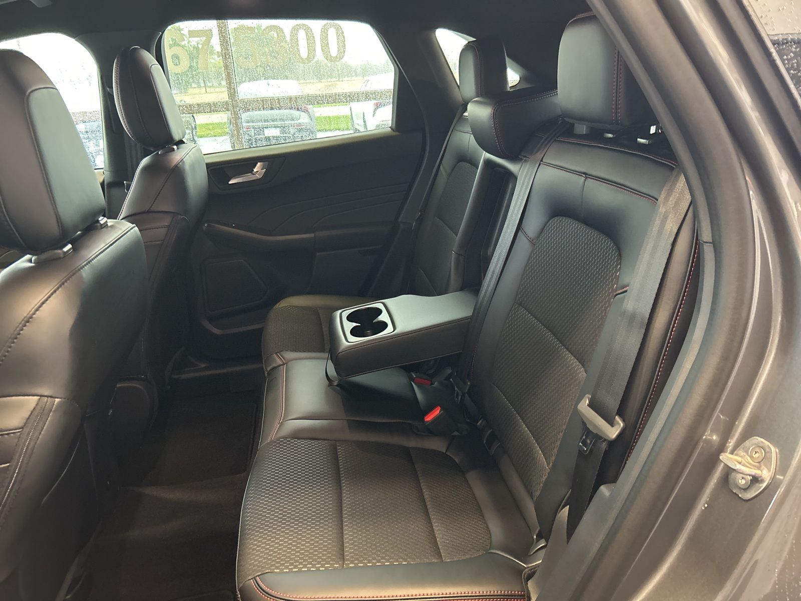 2026 Ford Escape ST-Line - Photo 11