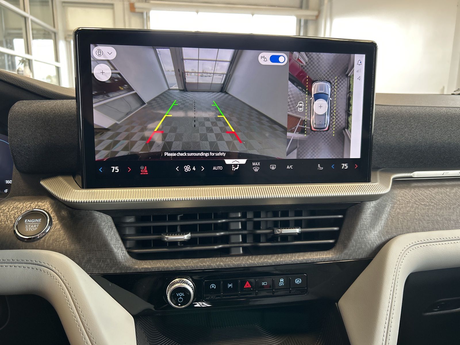2026 Ford Explorer Platinum - Photo 32