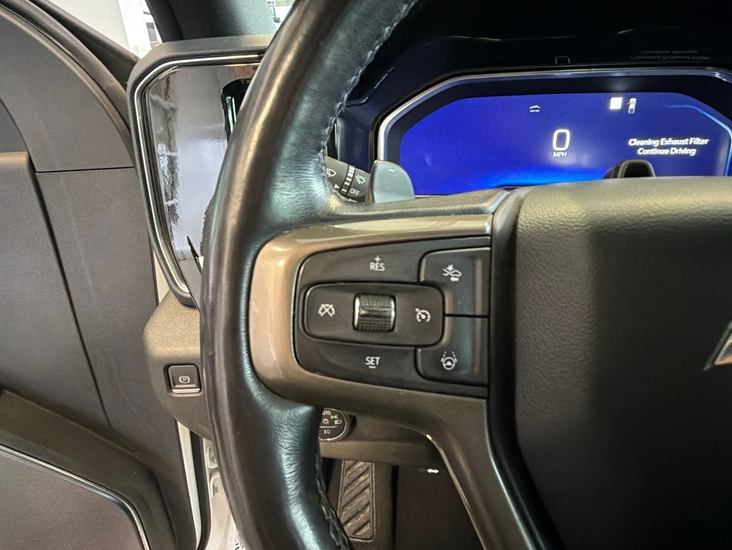 2023 Chevrolet Silverado 1500 High Country - Photo 17