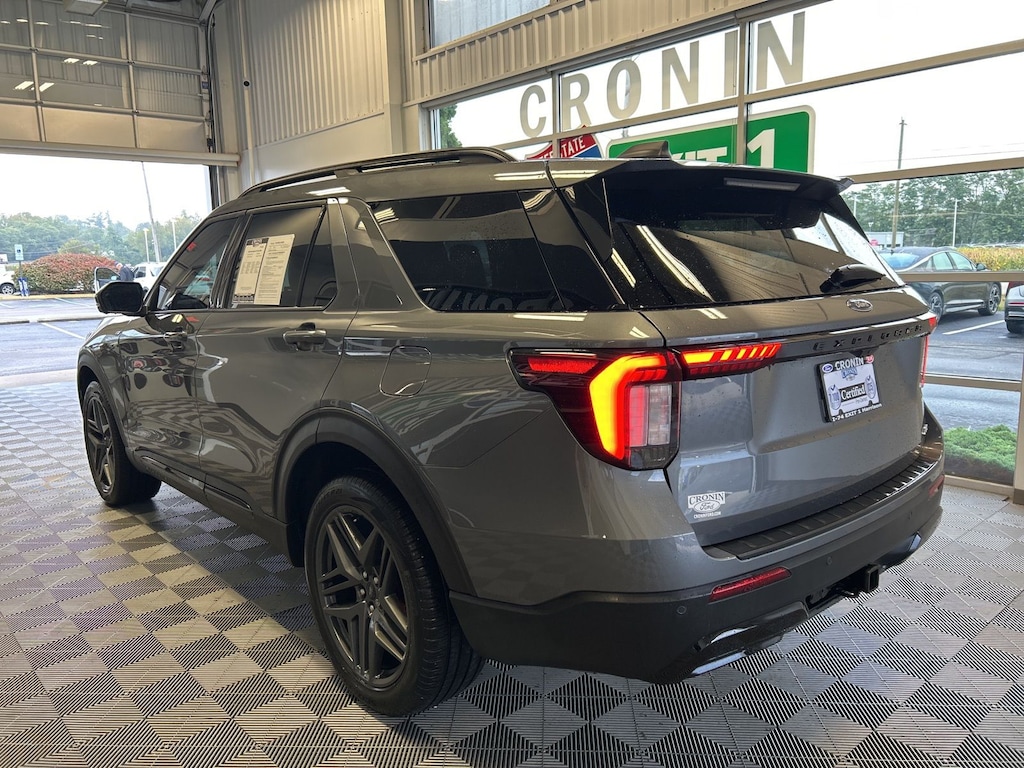 Certified 2025 Ford Explorer ST-Line SUV