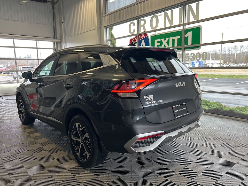 Certified 2023 Kia Sportage Hybrid EX SUV