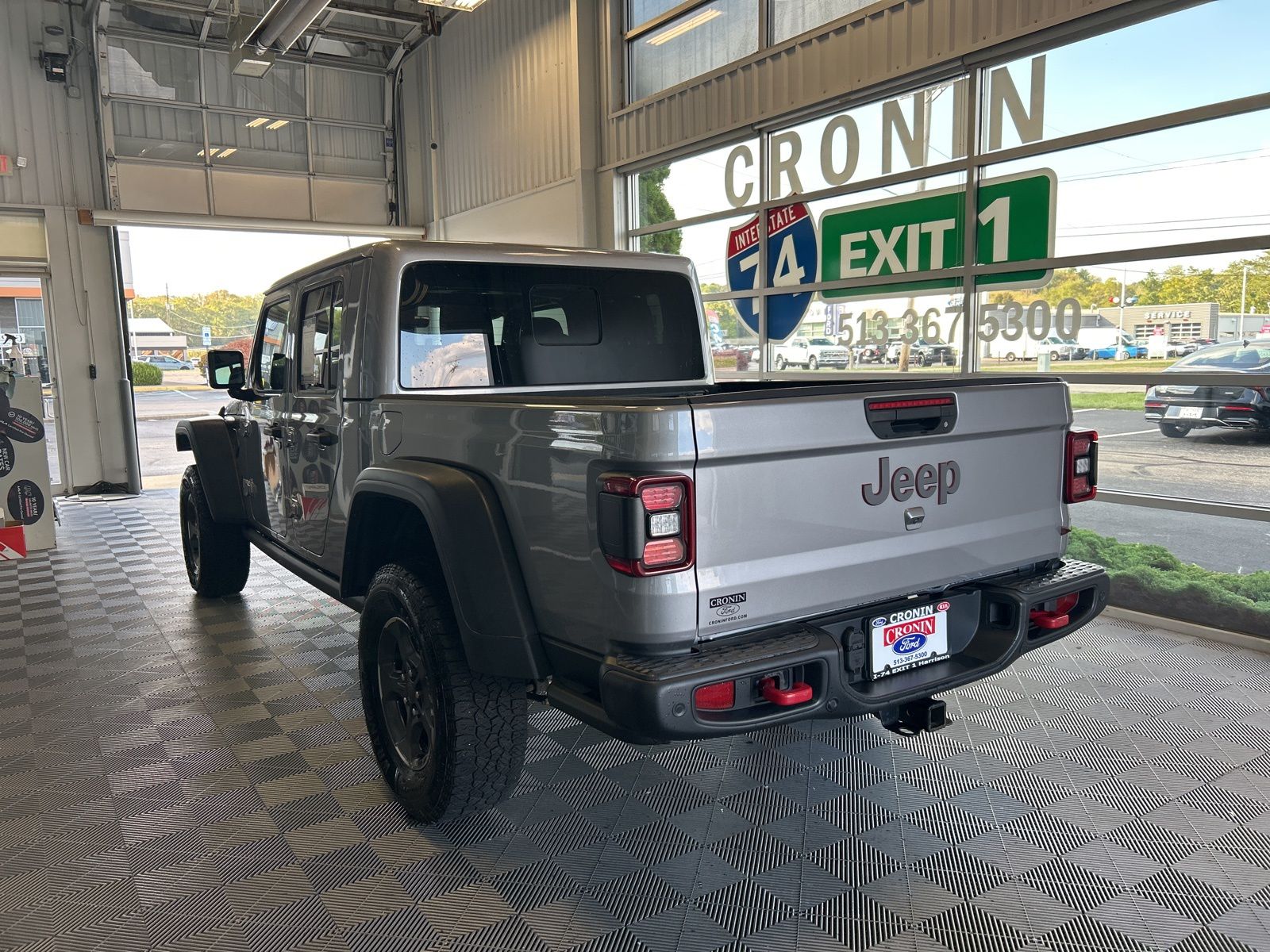 2020 Jeep Gladiator Rubicon photo 3