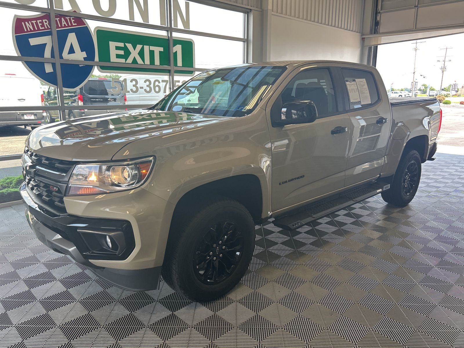 2022 Chevrolet Colorado Z71 photo 2