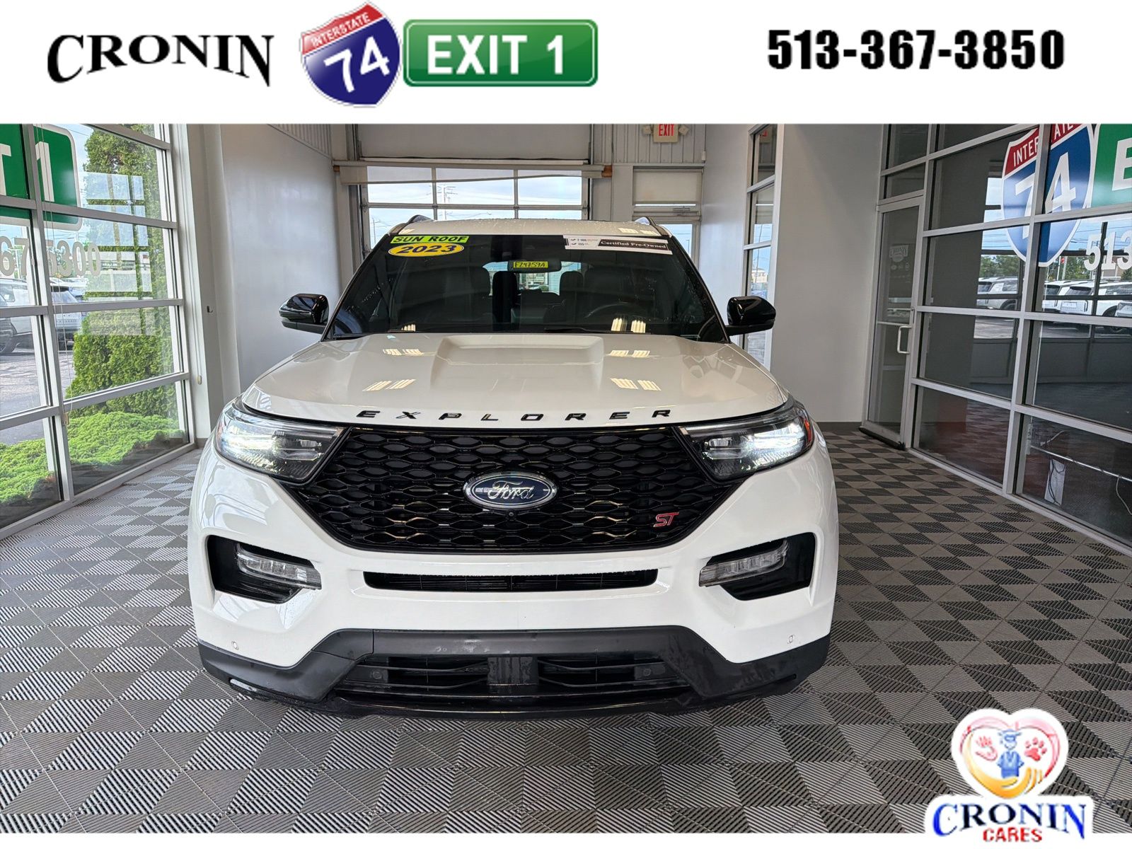 2023 Ford Explorer ST 4WD's photo