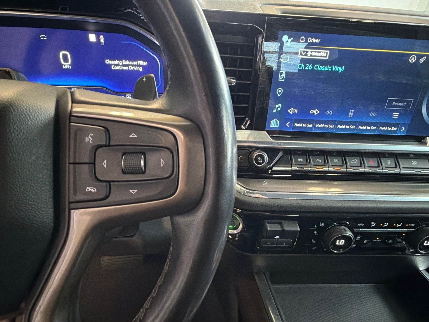 2023 Chevrolet Silverado 1500 High Country - Photo 18