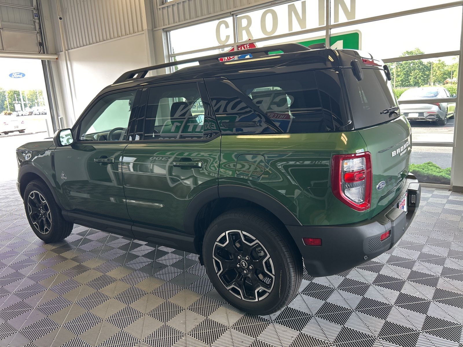 2025 Ford Bronco Sport Outer Banks photo 3