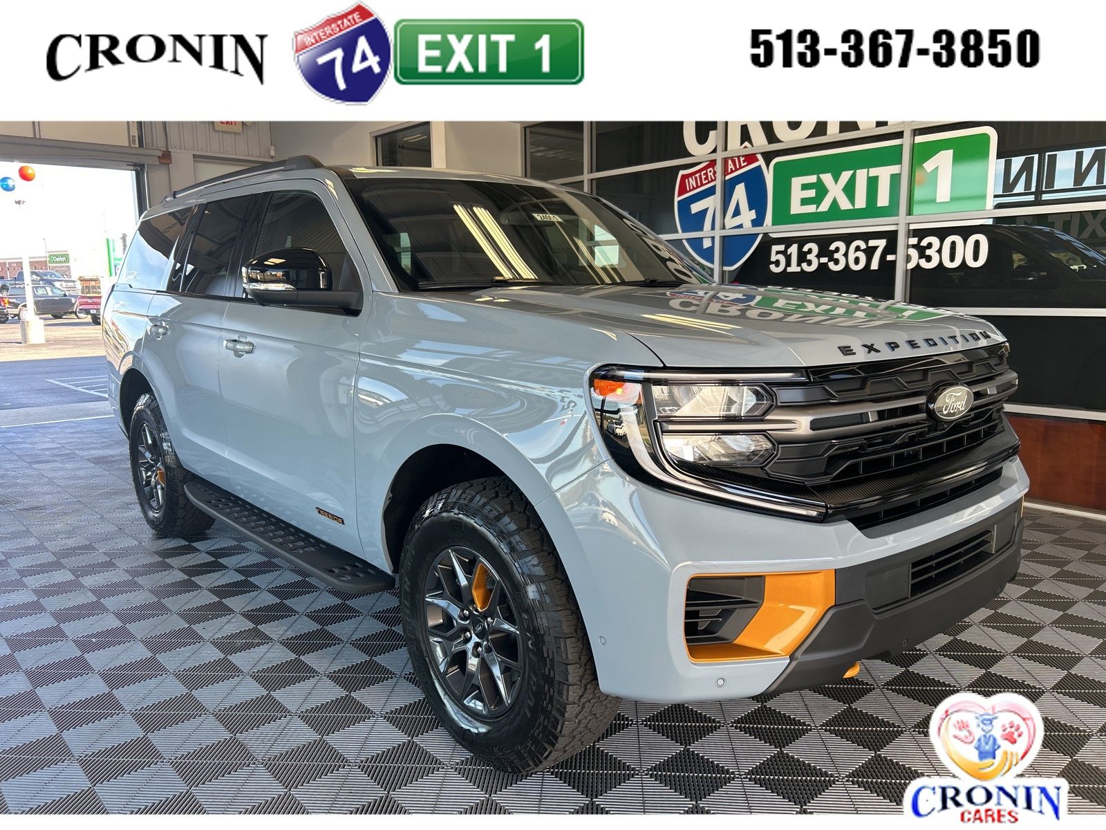 2025 Ford Expedition Tremor's photo