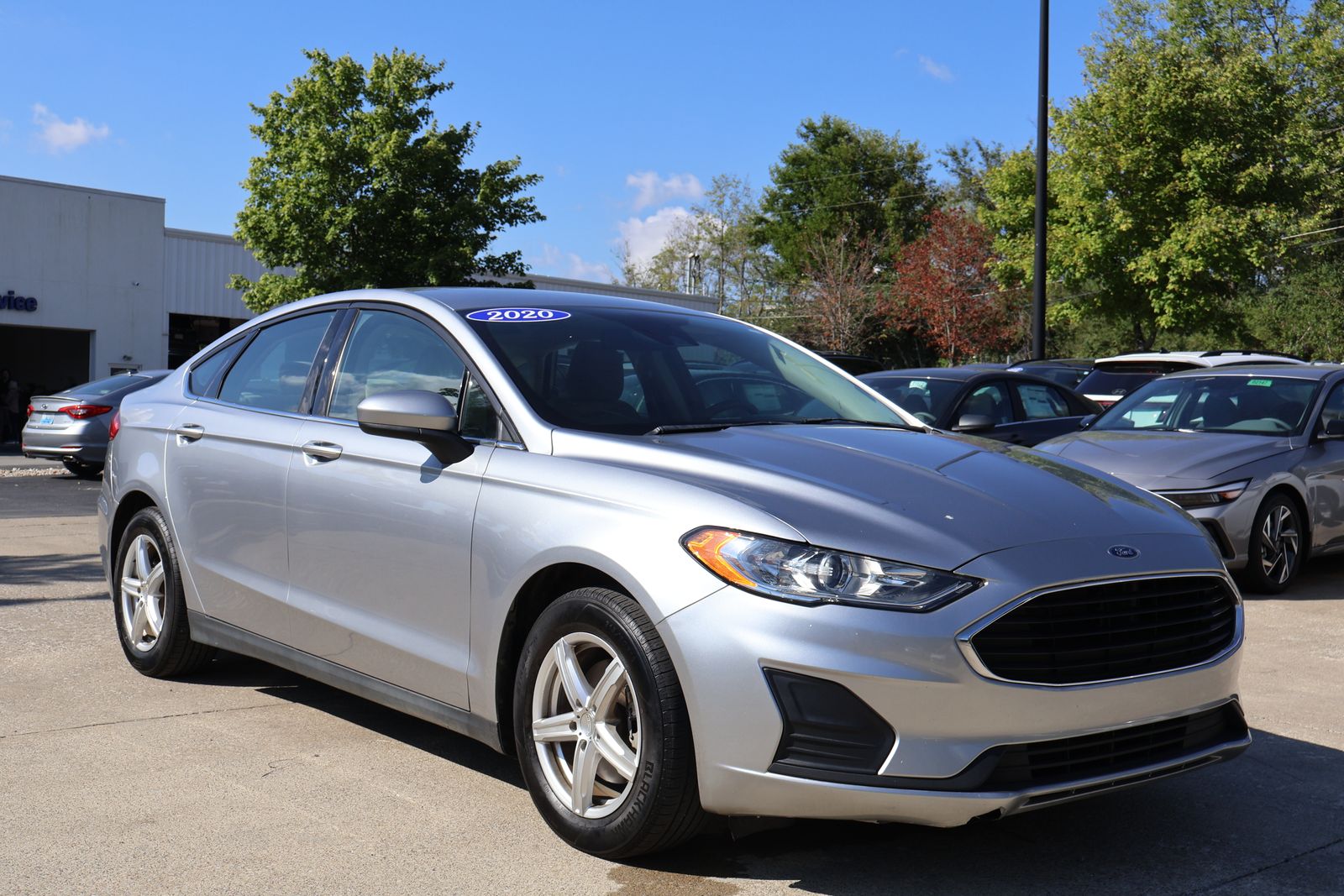 2020 Ford Fusion S photo 2