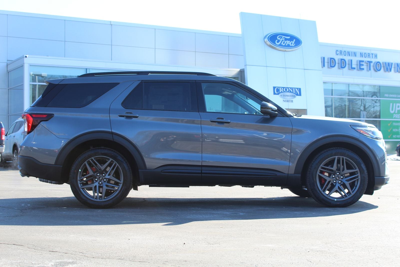 2026 Ford Explorer ST - Photo 8