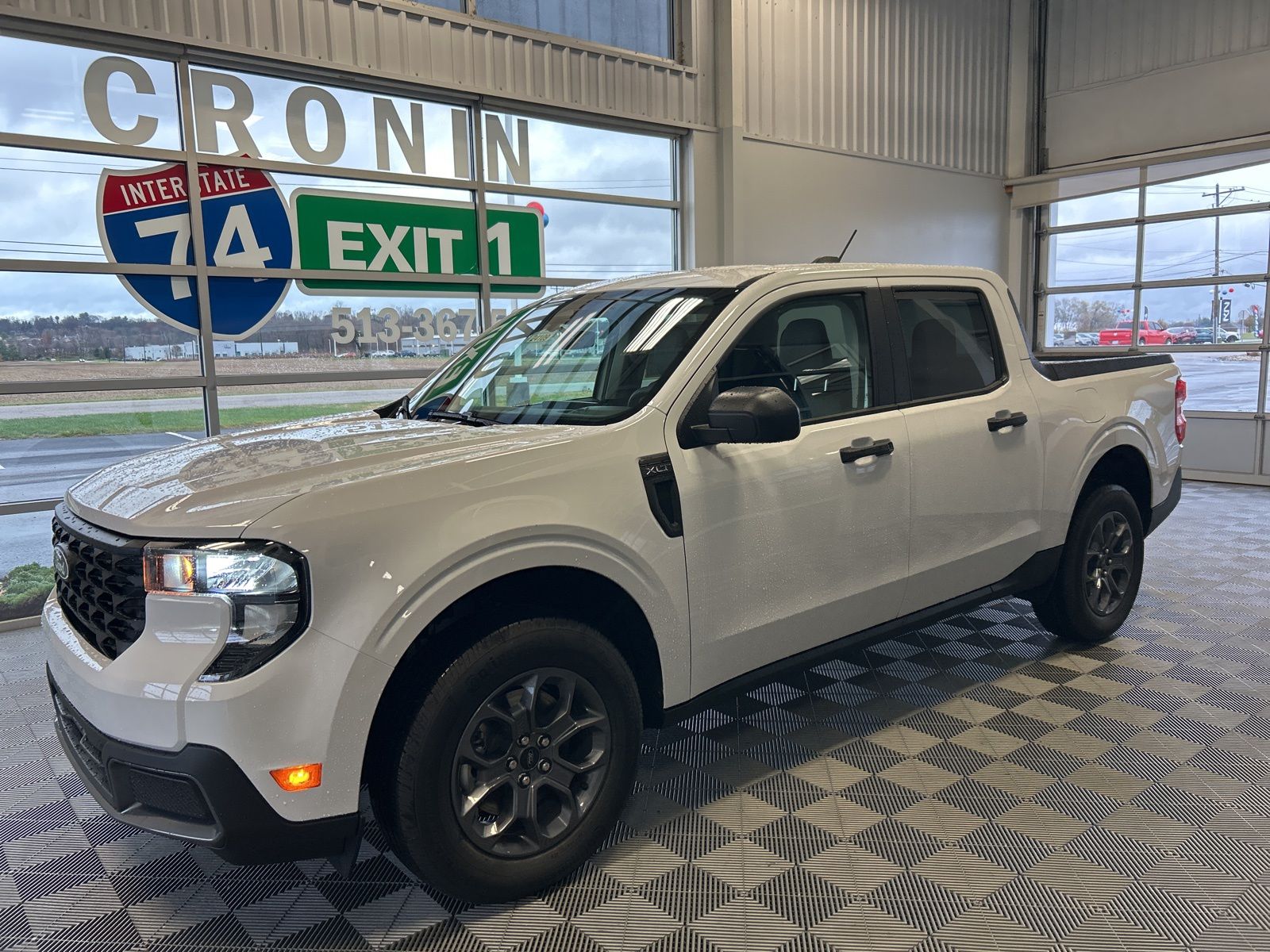 2025 Ford Maverick XLT photo 3