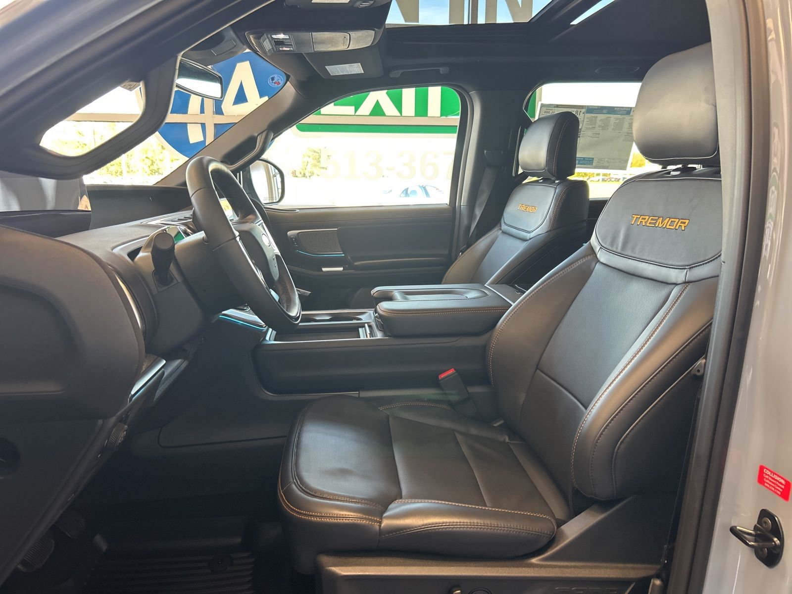 2025 Ford Expedition Tremor - Photo 21