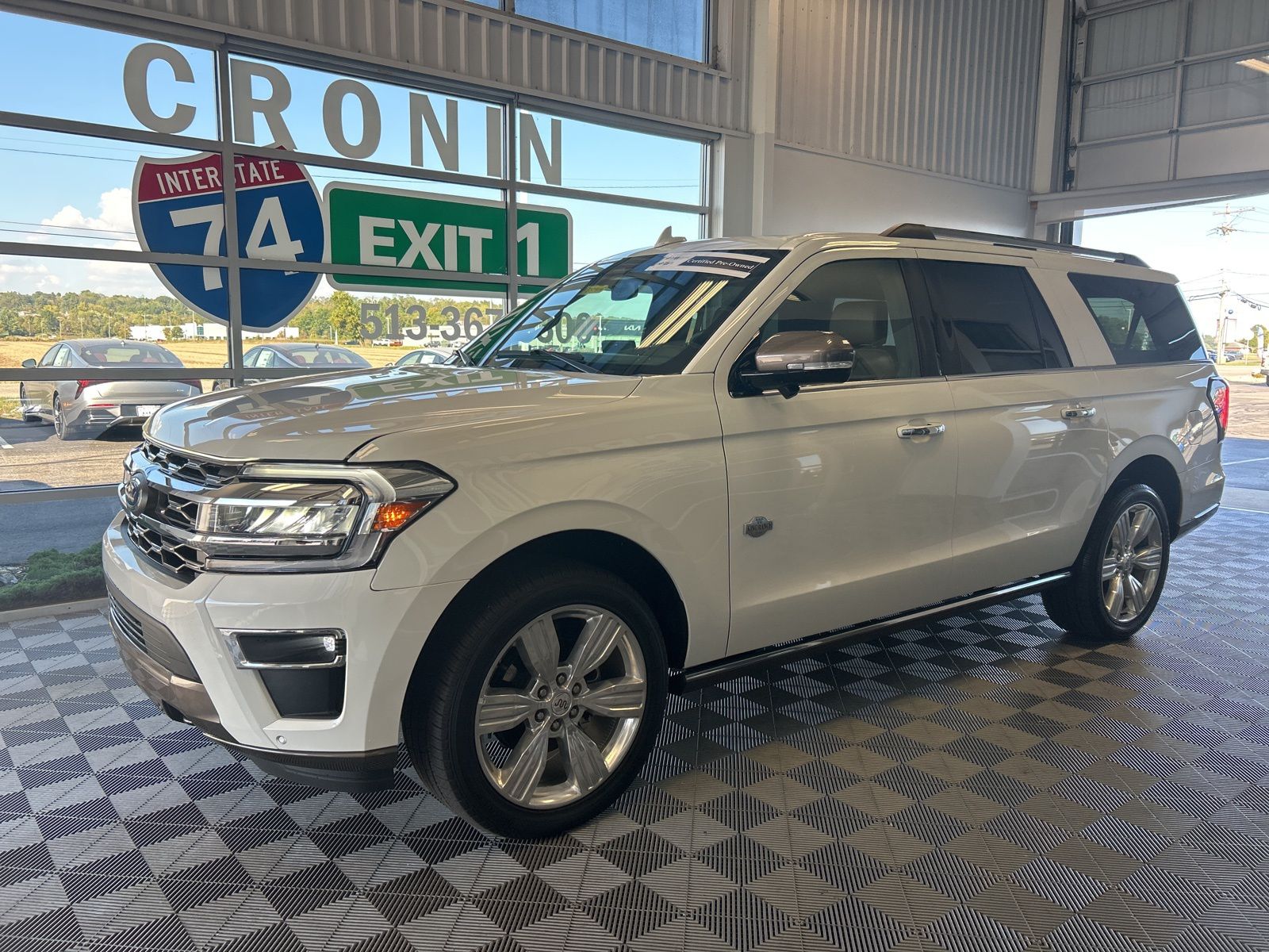 2024 Ford Expedition MAX King Ranch photo 2