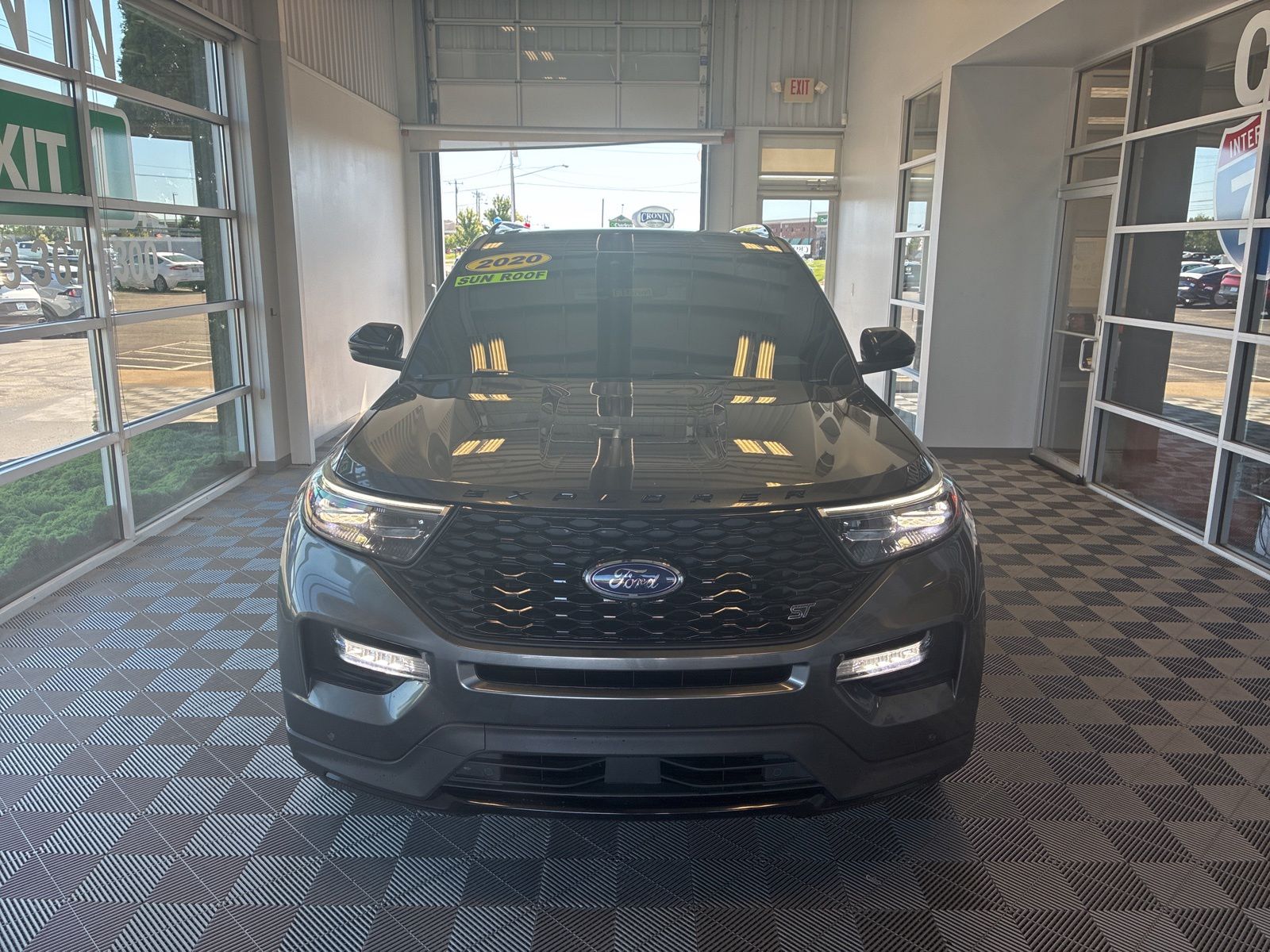 Vehicle Image 2