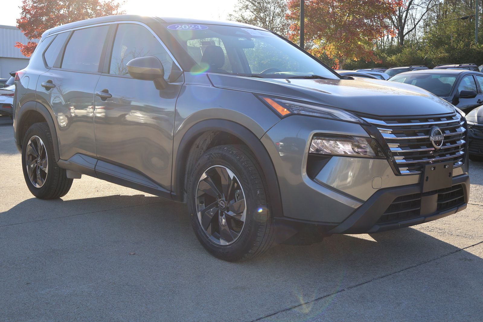 2024 Nissan Rogue SV photo 4