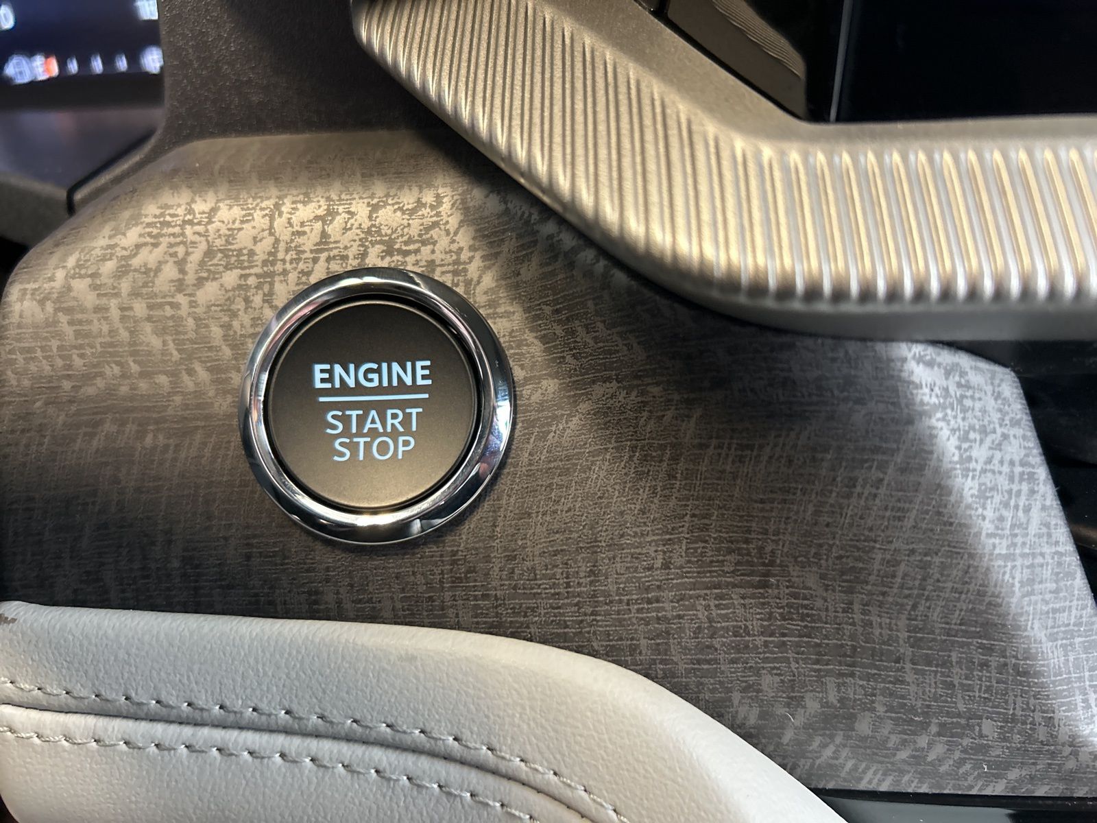 2026 Ford Explorer Platinum - Photo 30