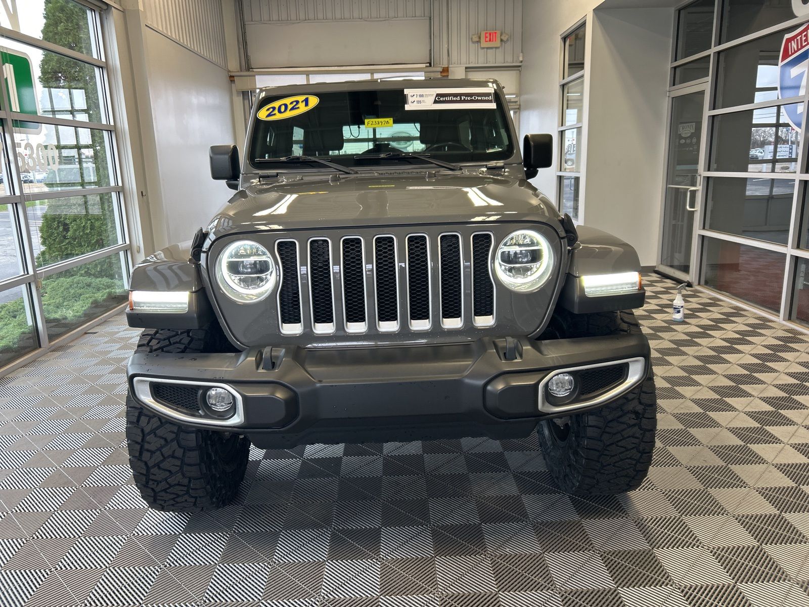2021 Jeep Wrangler Unlimited Sahara photo 2