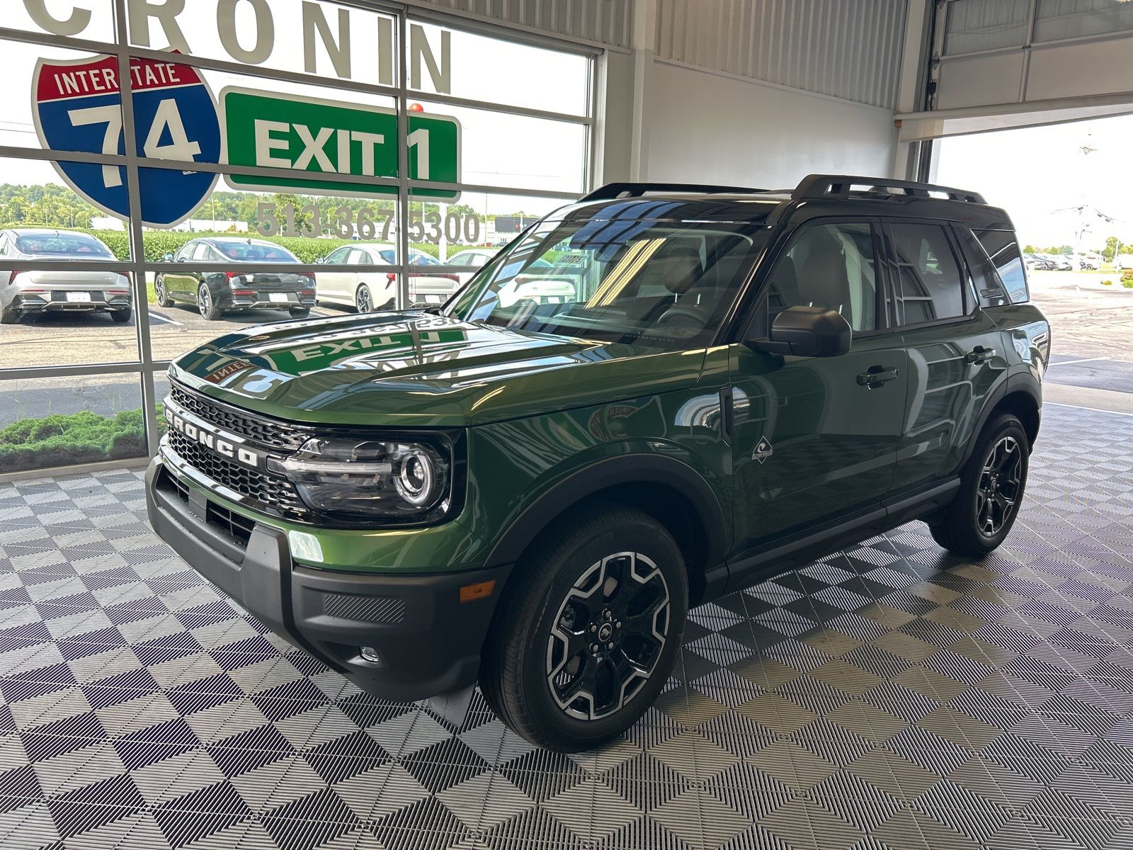 2025 Ford Bronco Sport Outer Banks photo 2