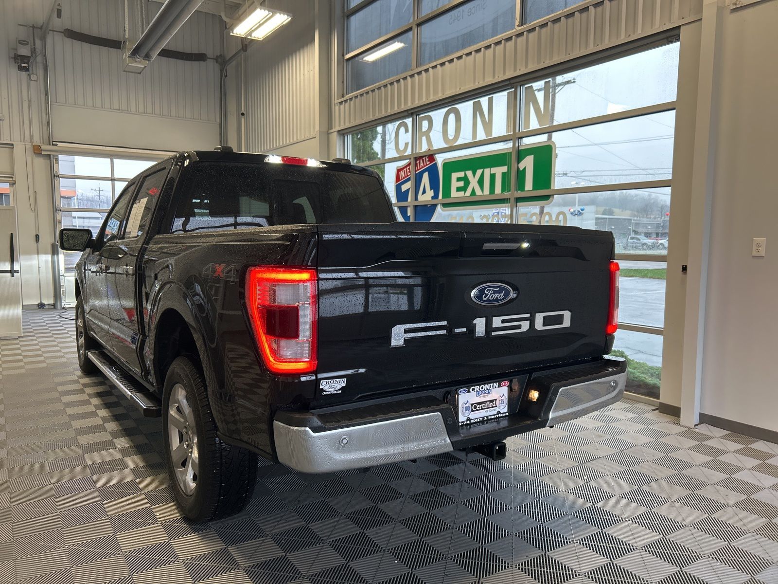 2023 Ford F-150 Lariat photo 4