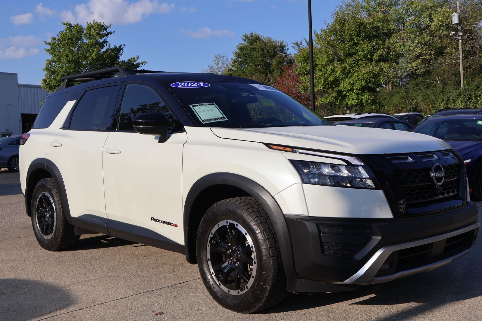 2024 Nissan Pathfinder Rock Creek photo 3