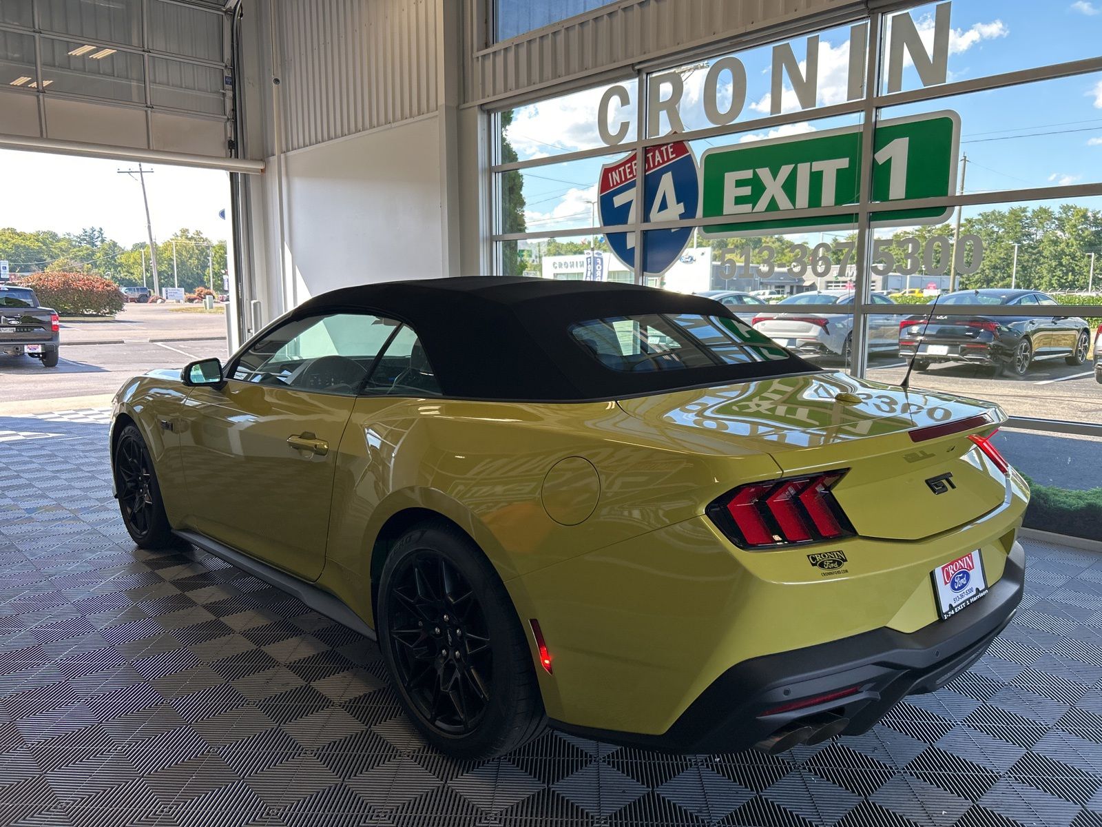 2025 Ford Mustang GT Premium Convertible - Photo 4