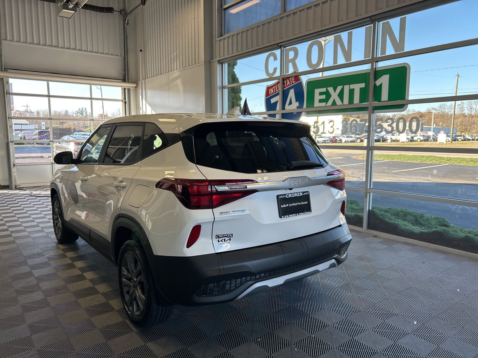 2022 Kia Seltos LX photo 4