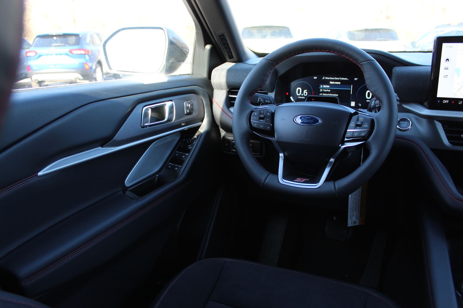 2026 Ford Explorer ST - Photo 9