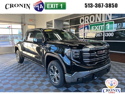 2025 GMC Sierra 1500 SLT Crew Cab Short Bed Truck