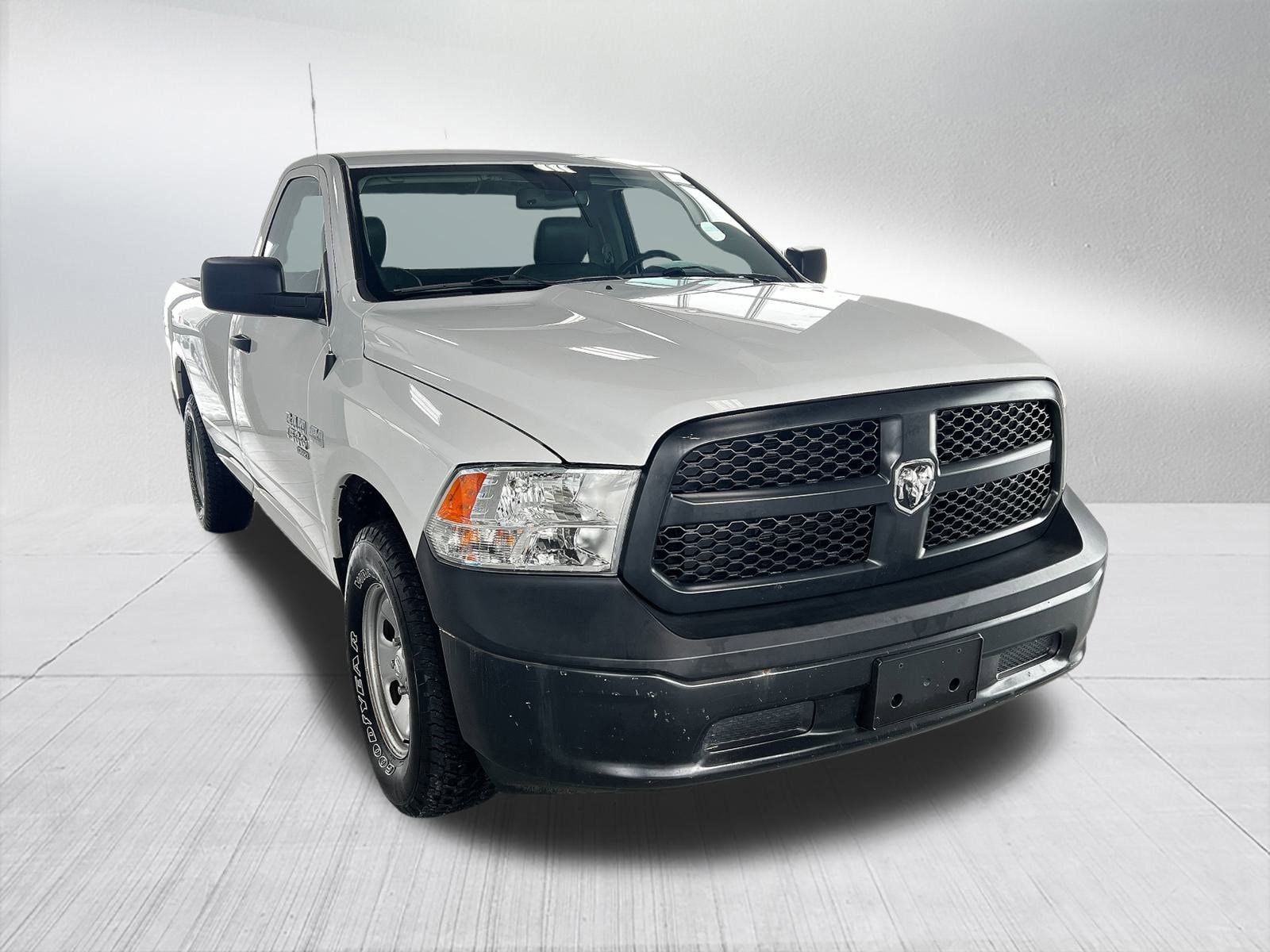 Used 2019 RAM Ram 1500 Classic Tradesman with VIN 3C6JR7DT2KG532427 for sale in Hillsdale, MI
