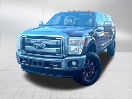 2011 Ford Super Duty F-250 Lariat Crew Cab 4WD Pickup