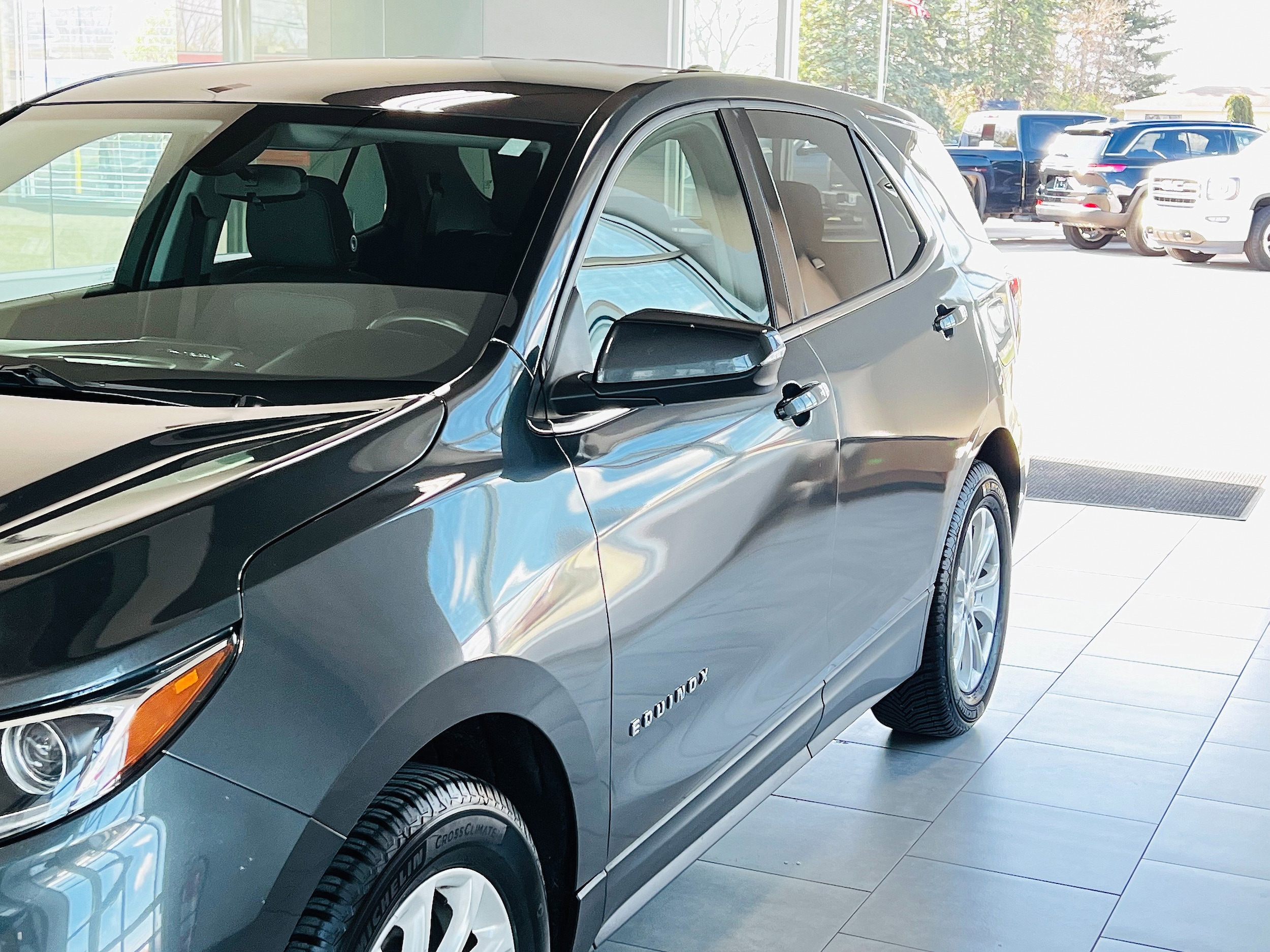 Used 2018 Chevrolet Equinox LT with VIN 2GNAXJEVXJ6306066 for sale in Hillsdale, MI