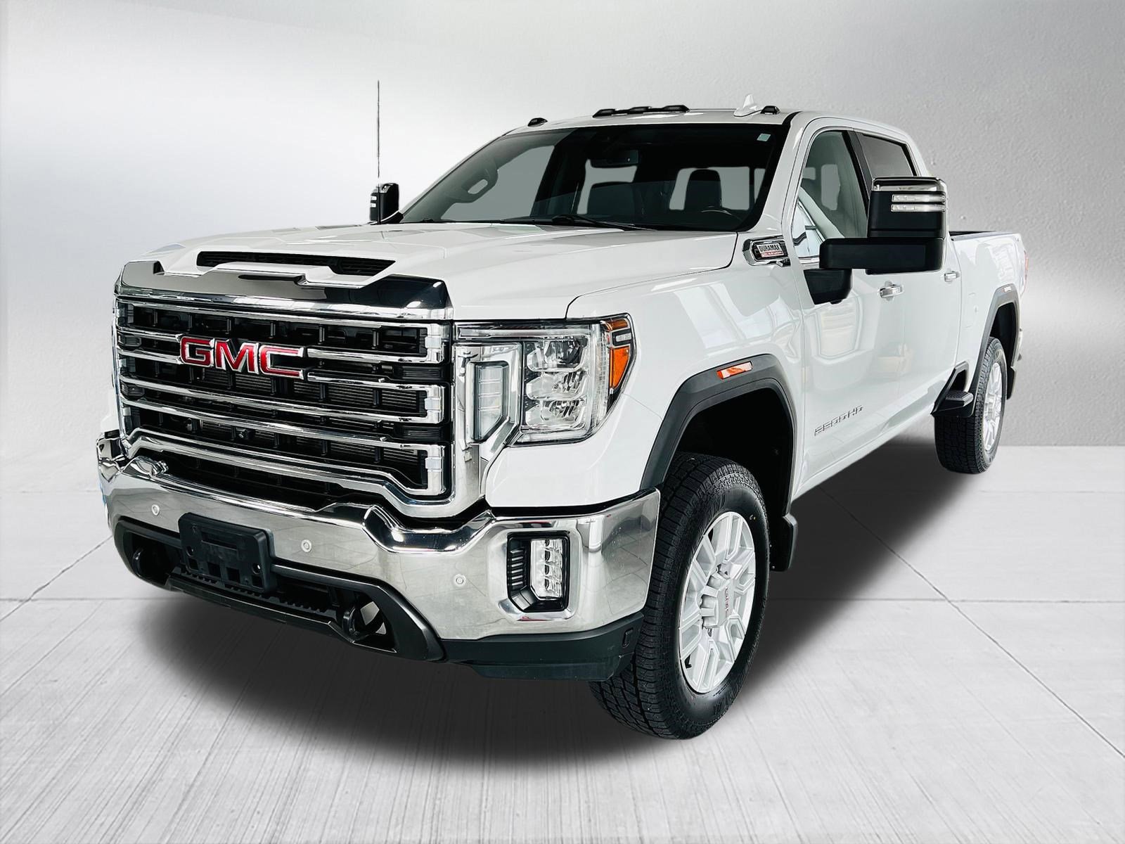 2021 GMC Sierra SLT 4WD Crew Cab Standard Box's photo