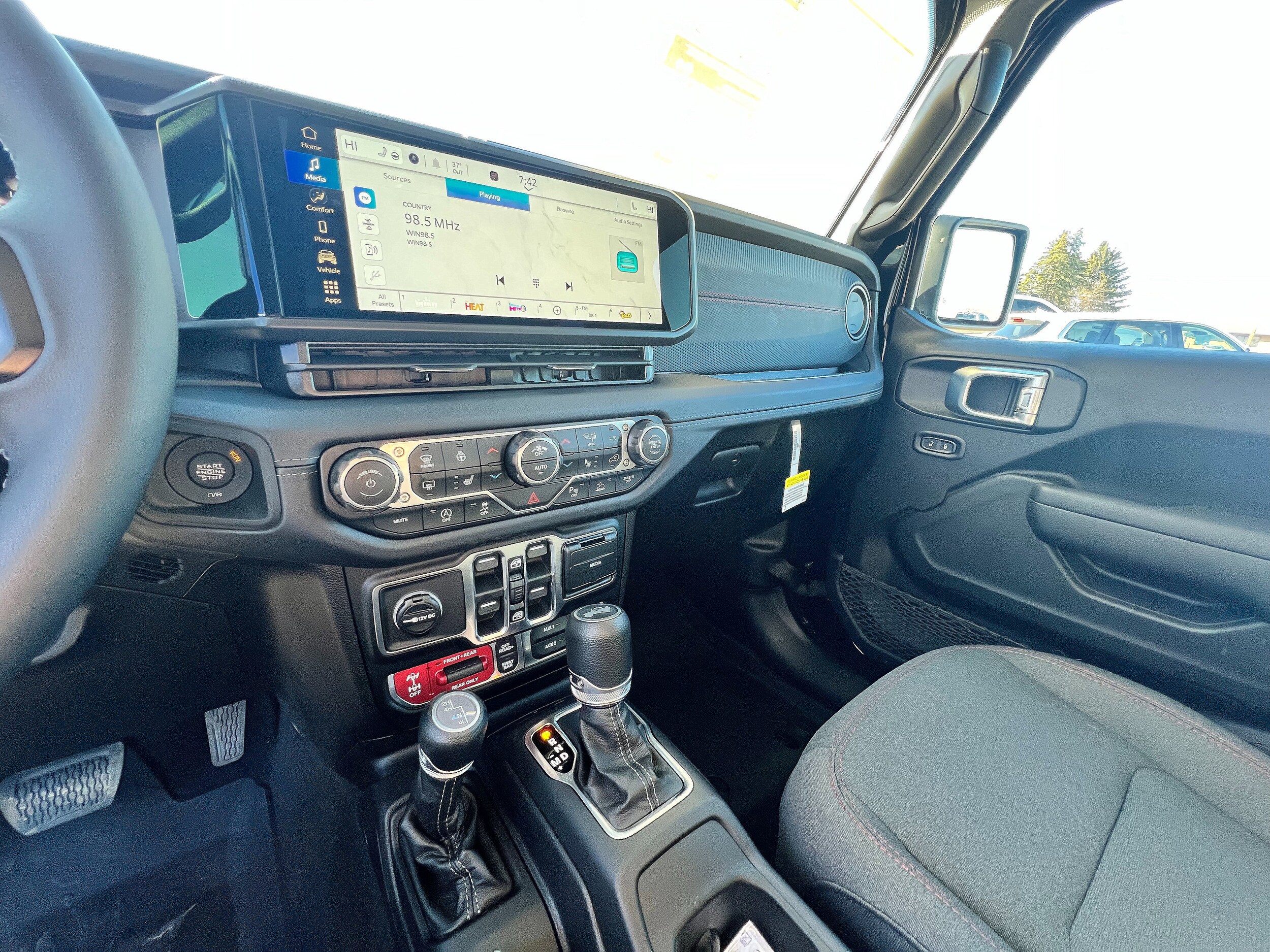 2026 Jeep Wrangler 4-Door Rubicon - Photo 12