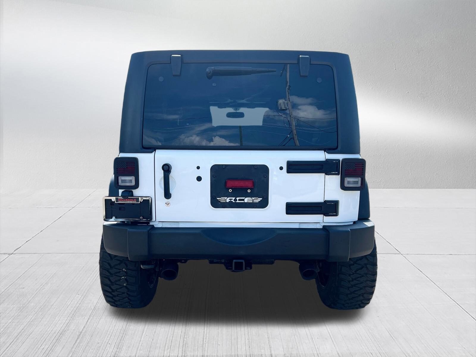 2017 Jeep Wrangler Unlimited Sport S photo 4
