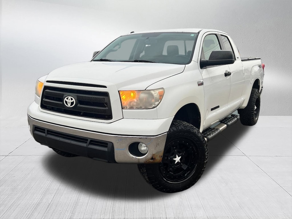 Used 2010 Toyota Tundra Grade Crew Cab 4WD Pickup