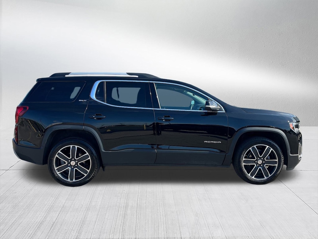 Used 2023 GMC Acadia SLT Sedan