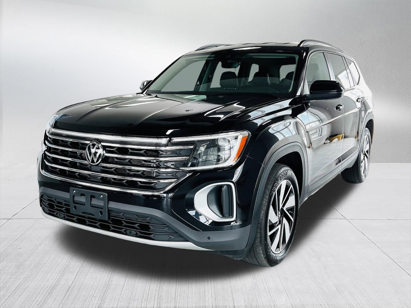 2025 Volkswagen Atlas 2.0T SE w/Tech 4MOTION's photo
