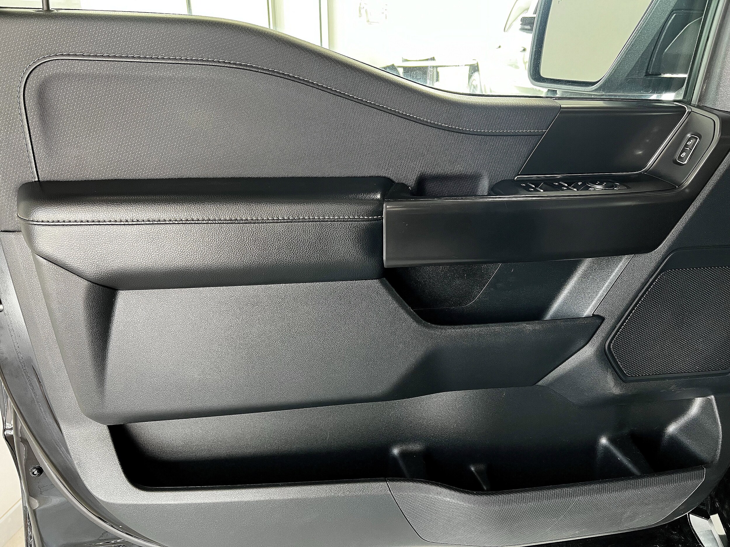2024 Ford F-150 XLT - Photo 10