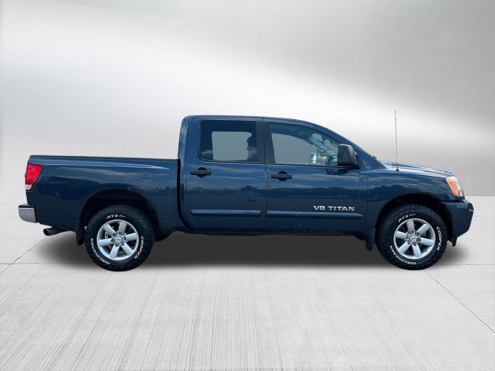 Used 2015 Nissan Titan SV with VIN 1N6AA0EC1FN511438 for sale in Hillsdale, MI