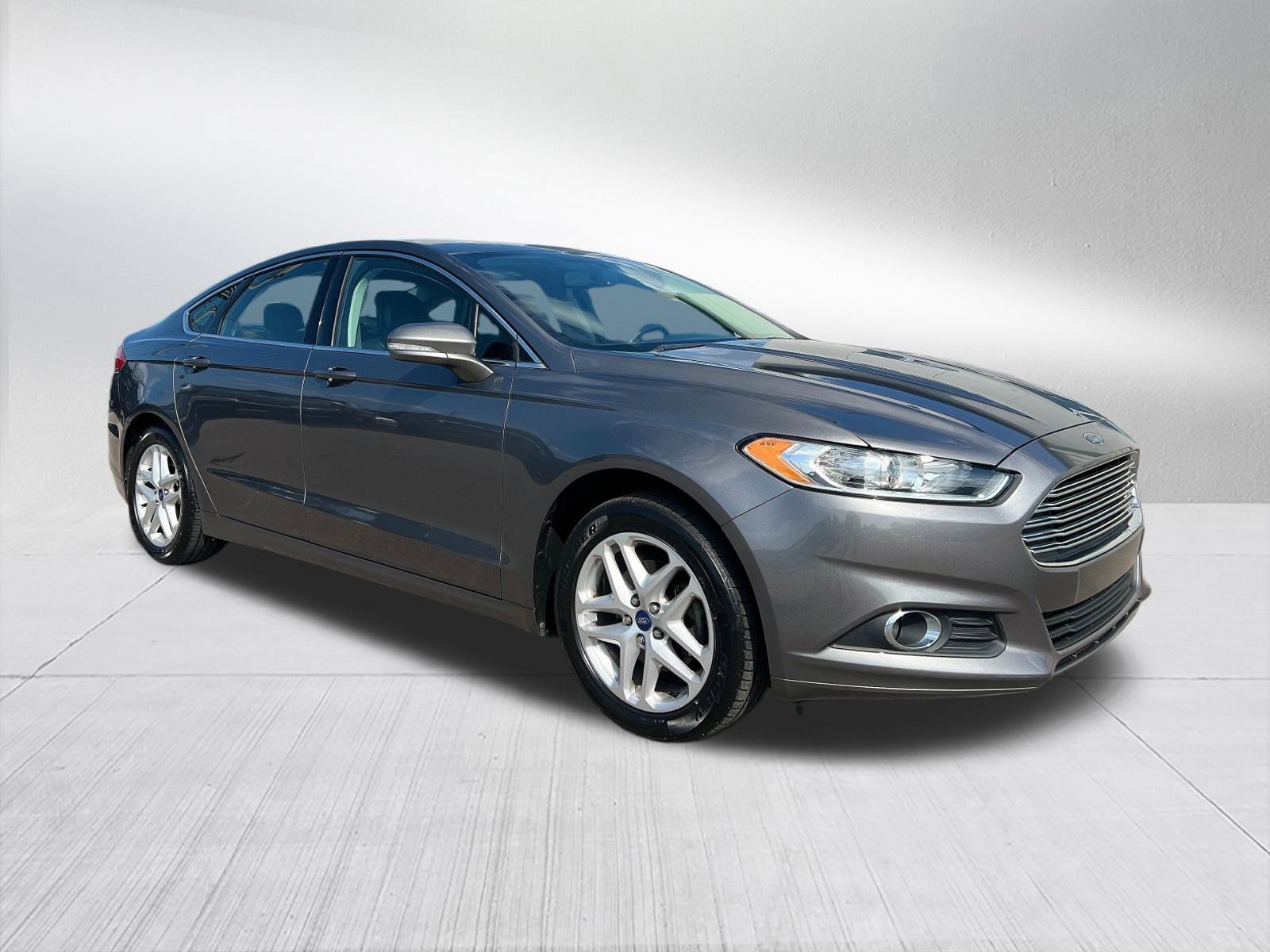 Used 2014 Ford Fusion SE with VIN 3FA6P0HD2ER219097 for sale in Hillsdale, MI