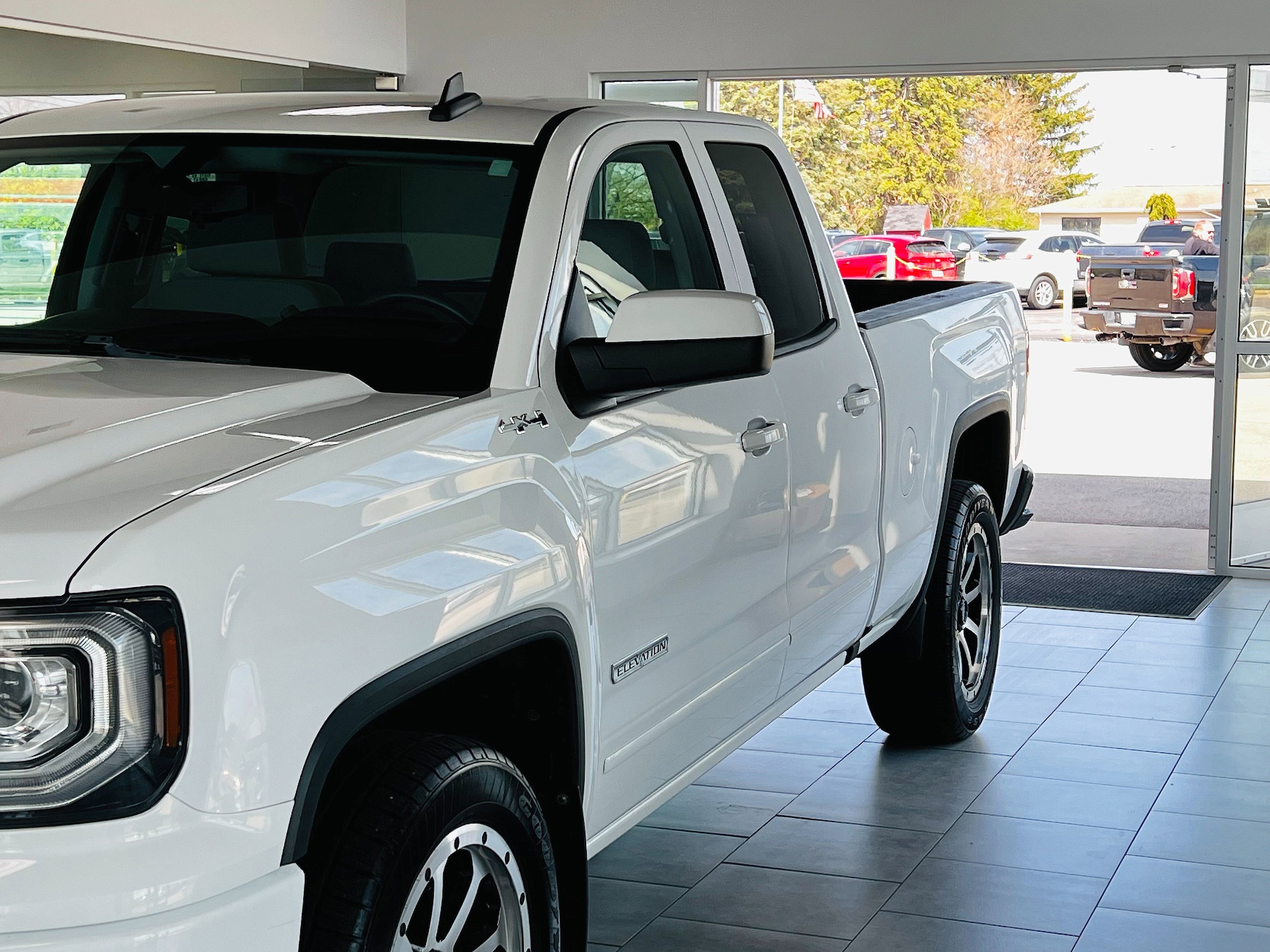 Used 2018 GMC Sierra 1500 Base with VIN 1GTV2LEH9JZ335982 for sale in Hillsdale, MI