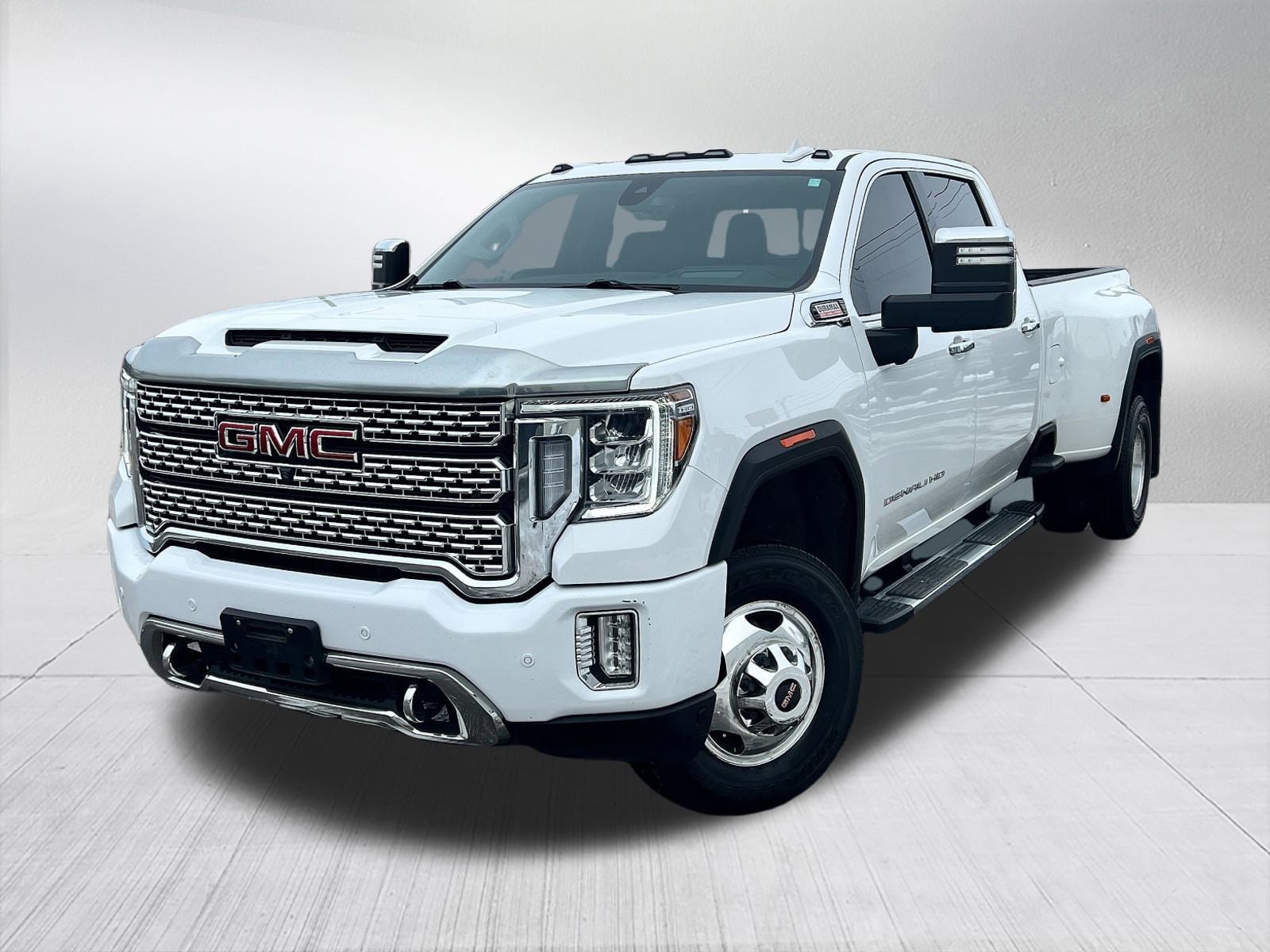 2023 GMC Sierra 3500HD Denali's photo