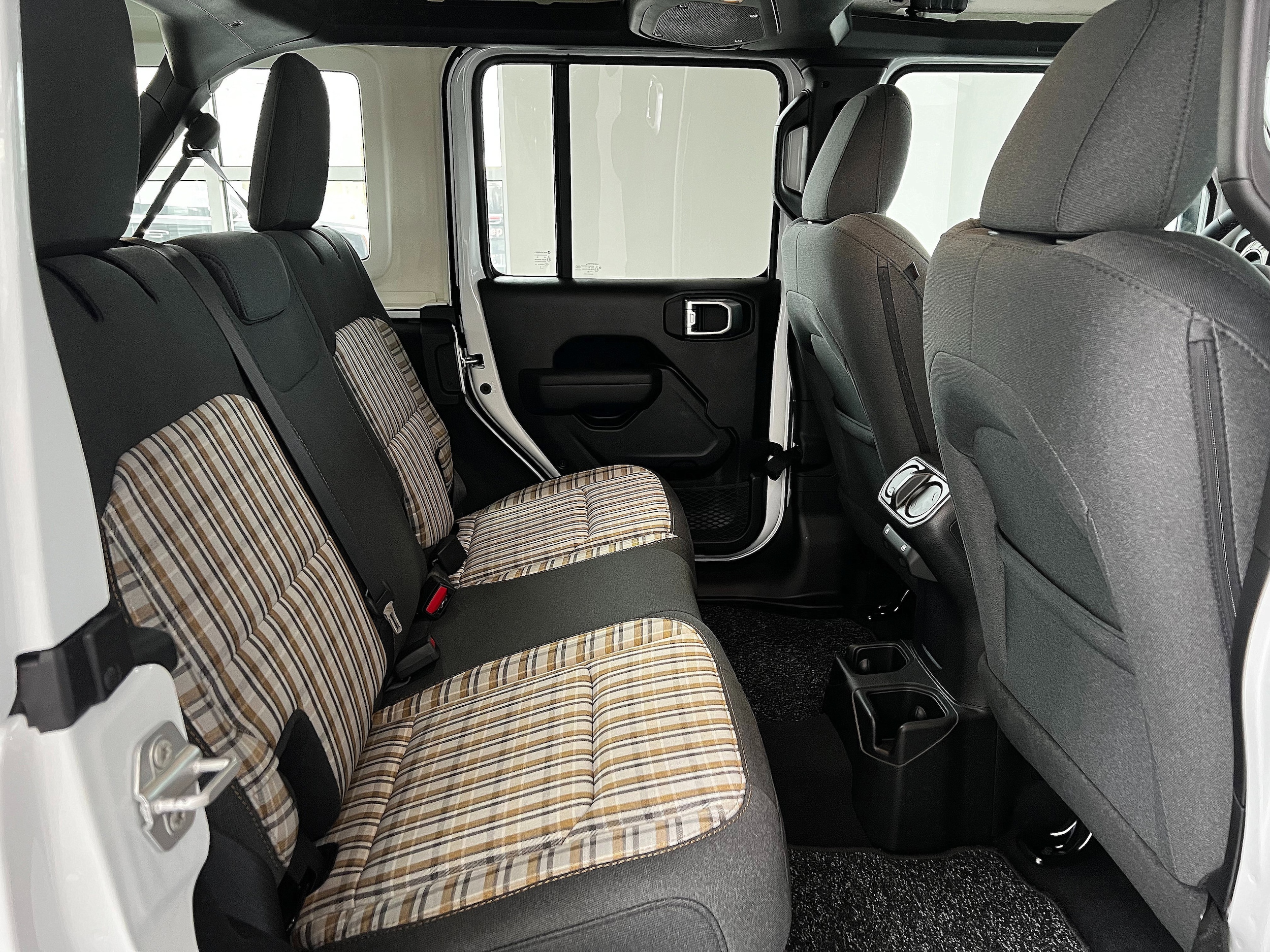 2026 Jeep Wrangler 4-Door 85th Anniversary Edition - Photo 23