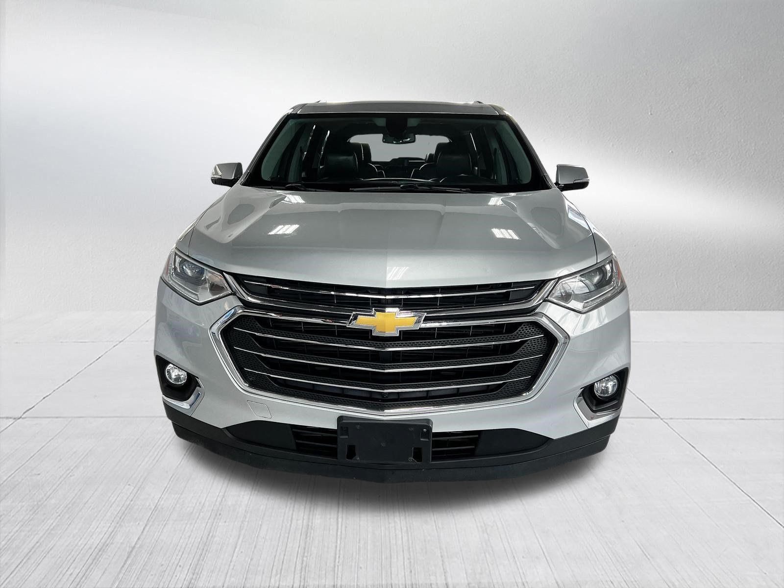Used 2018 Chevrolet Traverse 3LT with VIN 1GNERHKW9JJ195160 for sale in Hillsdale, MI